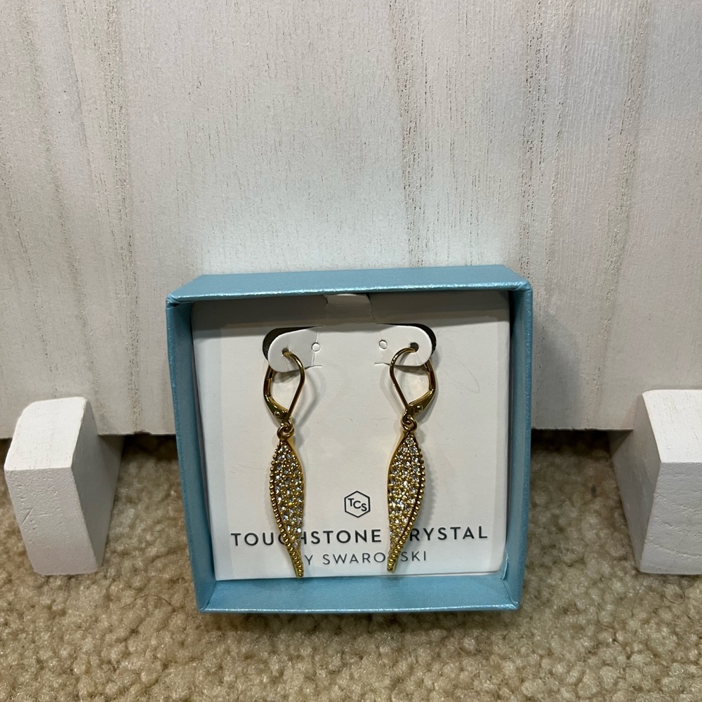 Do The Twist Earrings